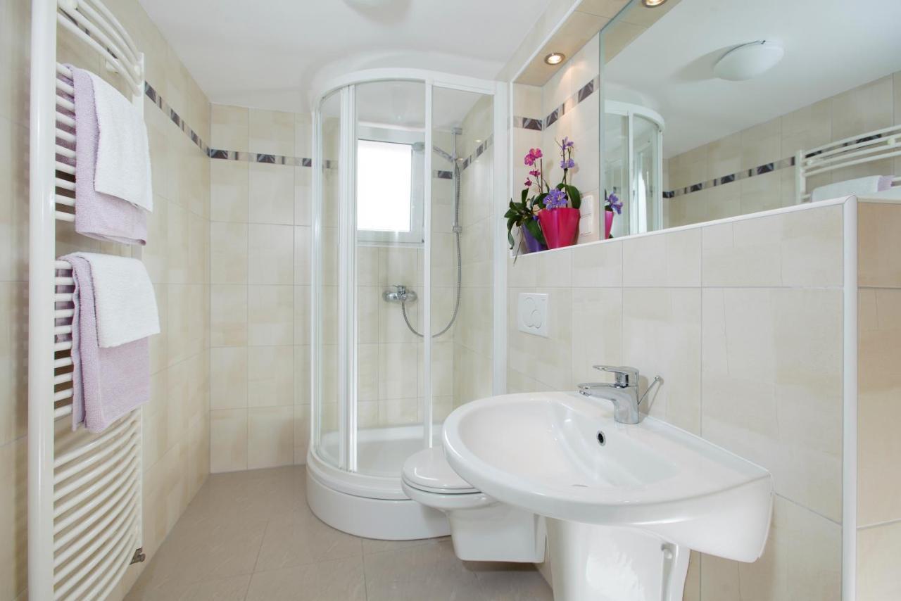 Pansion Mlikota Bed and Breakfast Promajna Εξωτερικό φωτογραφία